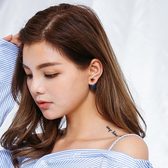 2/$20! Blue/Gold Studs w/Translucent Bead Backs - Picture 7 of 8